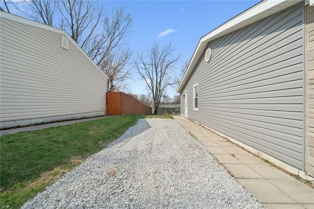 514 New Market Drive, Hempfield Twp, PA 15601