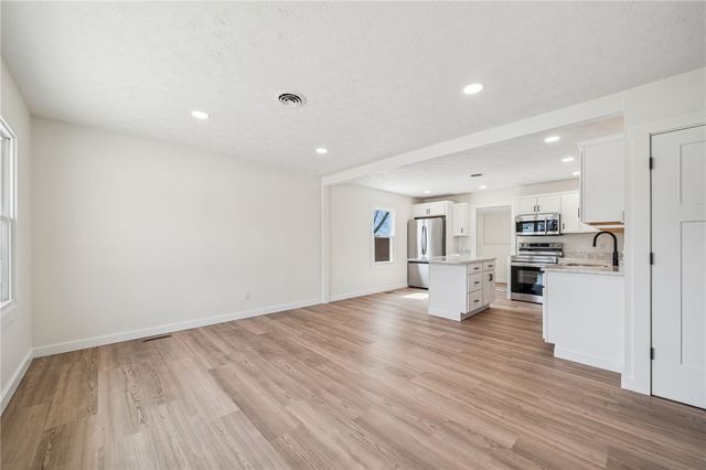 514 New Market Drive, Hempfield Twp, PA 15601