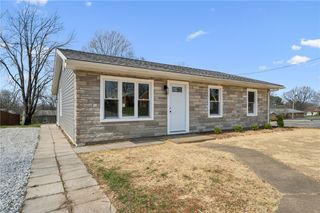 514 New Market Drive, Hempfield Twp, PA 15601