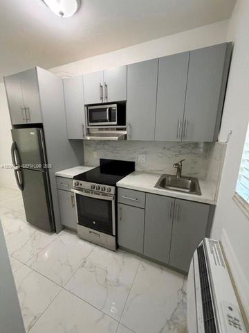 625 SW 5th Avenue 8, Miami, FL 33130