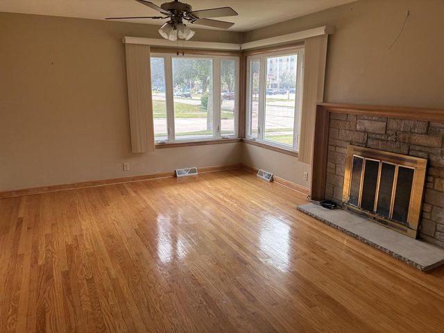 3874 E Ramsey AVENUE, Cudahy, WI 53110