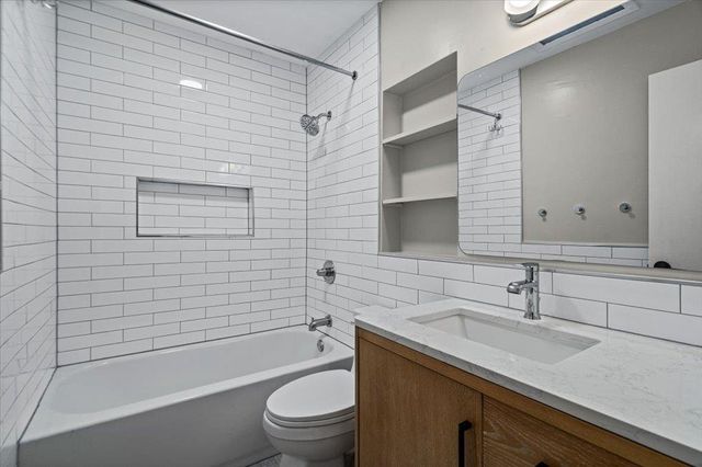 6718 Silvermine DR 1204, Austin, TX 78736