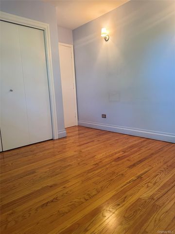 5629 Sylvan Avenue, Bronx, NY 10471