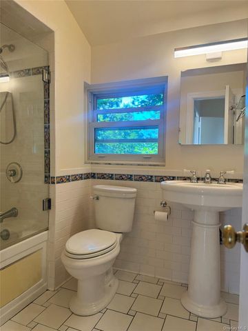 5629 Sylvan Avenue, Bronx, NY 10471