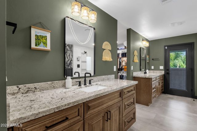 3041 N 49TH Court, Phoenix, AZ 85018