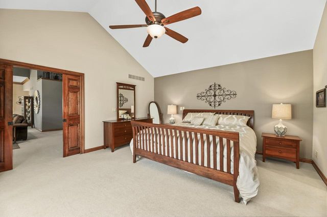 293 Westfield WAY, Pewaukee, WI 53072