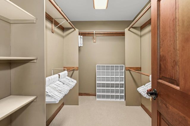 293 Westfield WAY, Pewaukee, WI 53072