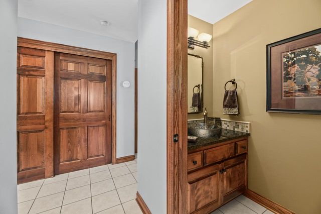 293 Westfield WAY, Pewaukee, WI 53072