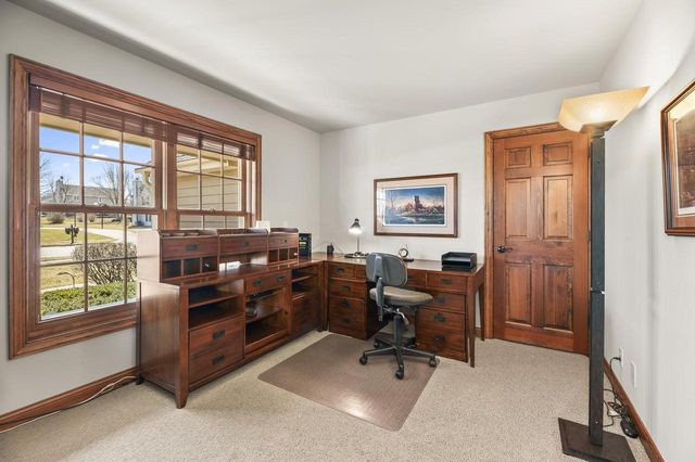 293 Westfield WAY, Pewaukee, WI 53072