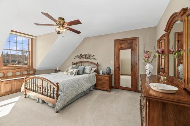 293 Westfield WAY, Pewaukee, WI 53072