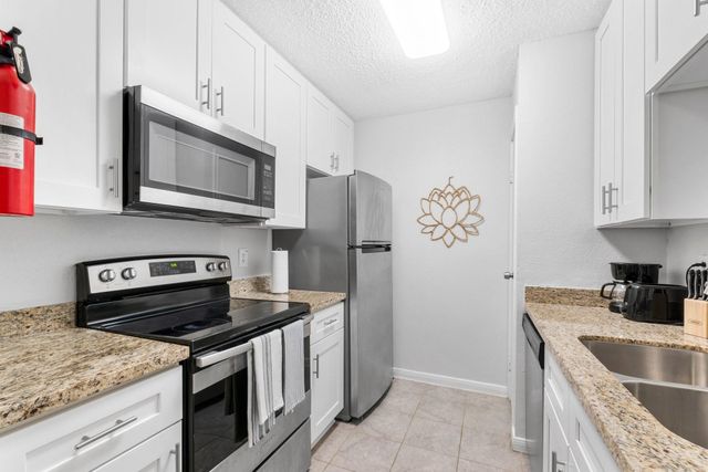 7900 N Stadium Drive 32, Houston, TX 77030