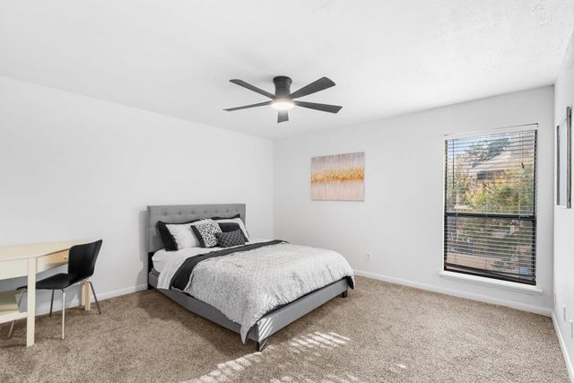 7900 N Stadium Drive 32, Houston, TX 77030