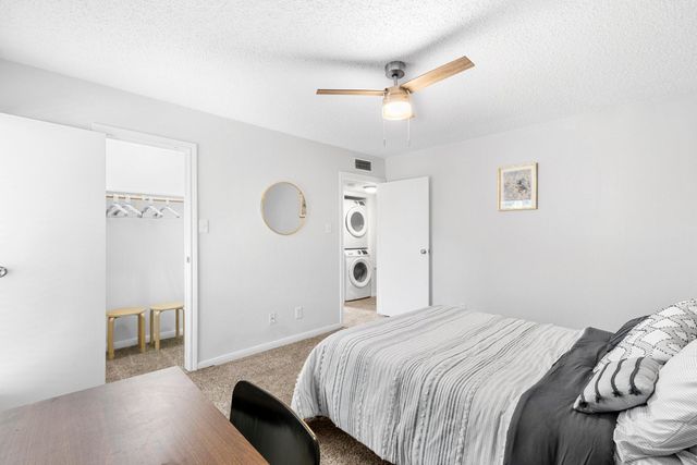 7900 N Stadium Drive 32, Houston, TX 77030