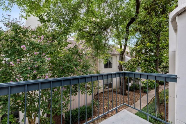 7900 N Stadium Drive 32, Houston, TX 77030