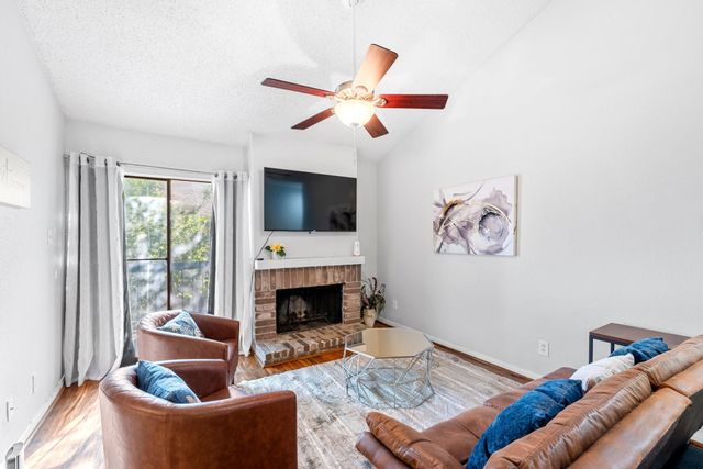 7900 N Stadium Drive 32, Houston, TX 77030