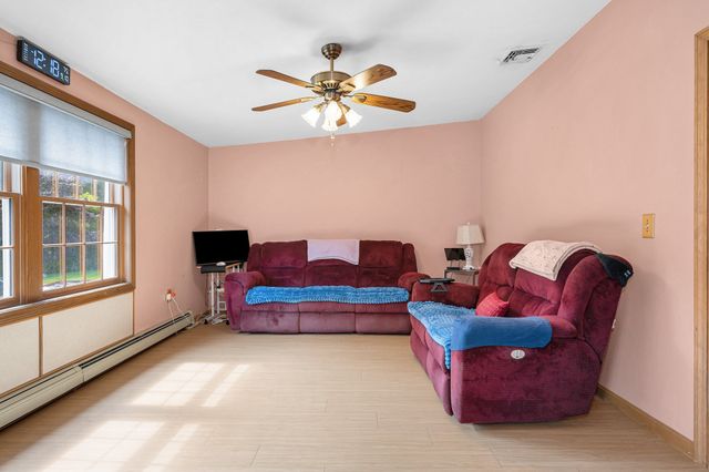 15 Jefferson Road, Dracut, MA 01826