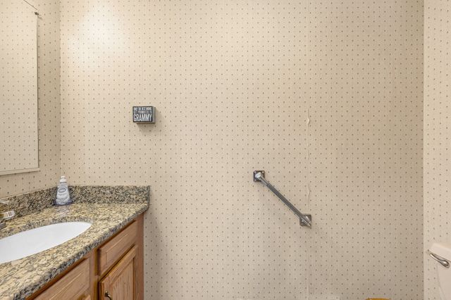 15 Jefferson Road, Dracut, MA 01826