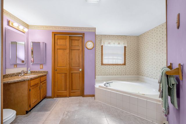 15 Jefferson Road, Dracut, MA 01826