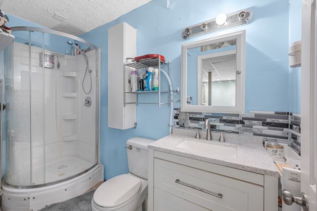 15 Jefferson Road, Dracut, MA 01826