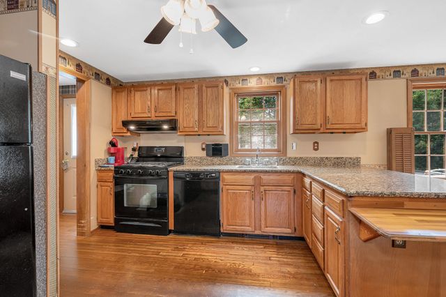 15 Jefferson Road, Dracut, MA 01826