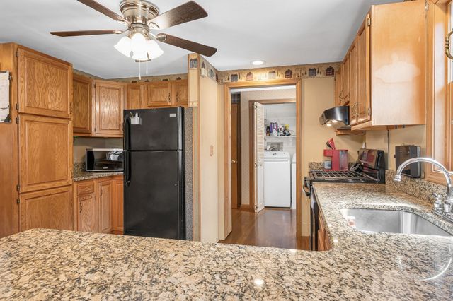 15 Jefferson Road, Dracut, MA 01826