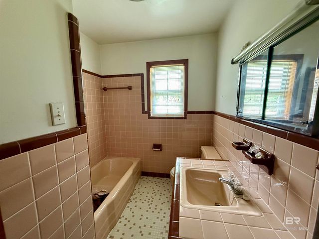 23448 Rains Road, Daphne, AL 36526