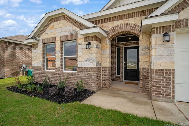 5755 musquiz, Seguin, TX 78155