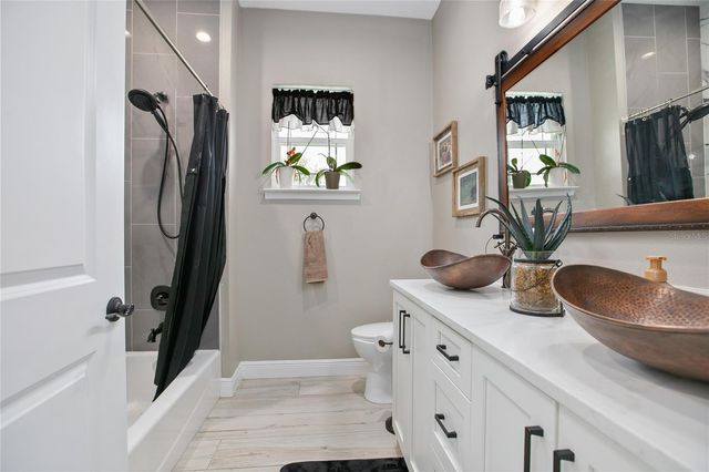 1980 E KICKLIGHTER ROAD, Lake Helen, FL 32744