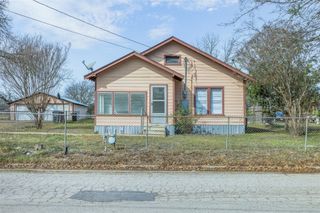 806 Plum Street, Caldwell, TX 77836