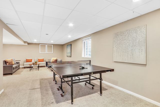 699 Snow Cap Court, Gurnee, IL 60031
