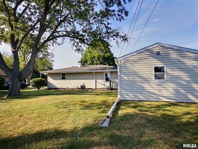 5744 N HAMILTON Road, Peoria, IL 61614