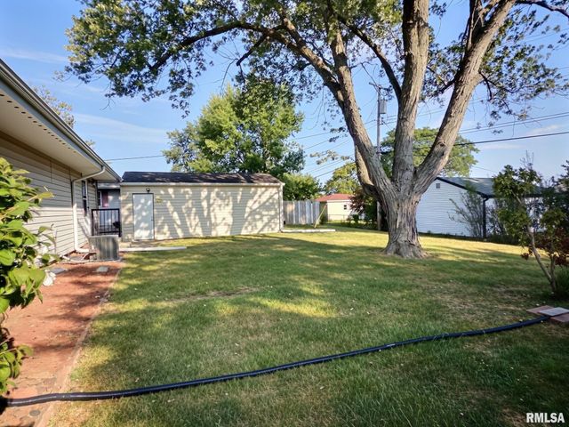5744 N HAMILTON Road, Peoria, IL 61614