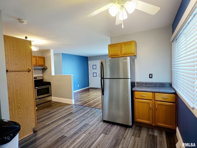 5744 N HAMILTON Road, Peoria, IL 61614