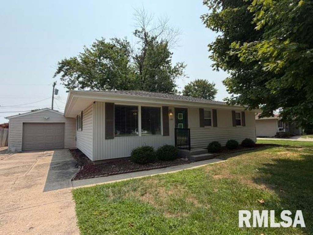 5744 N HAMILTON Road, Peoria, IL 61614