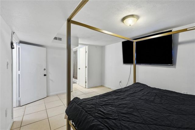 7617 Sni A Bar Terrace, Kansas City, MO 64129