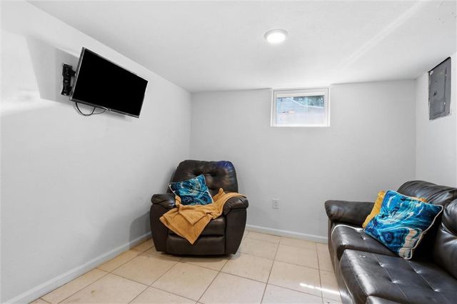 7617 Sni A Bar Terrace, Kansas City, MO 64129