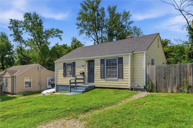 7617 Sni A Bar Terrace, Kansas City, MO 64129