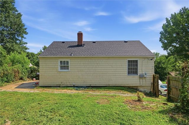 7617 Sni A Bar Terrace, Kansas City, MO 64129