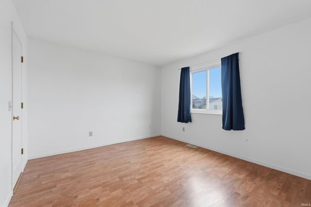 6818 Hunters Glen Drive, Fort Wayne, IN 46835