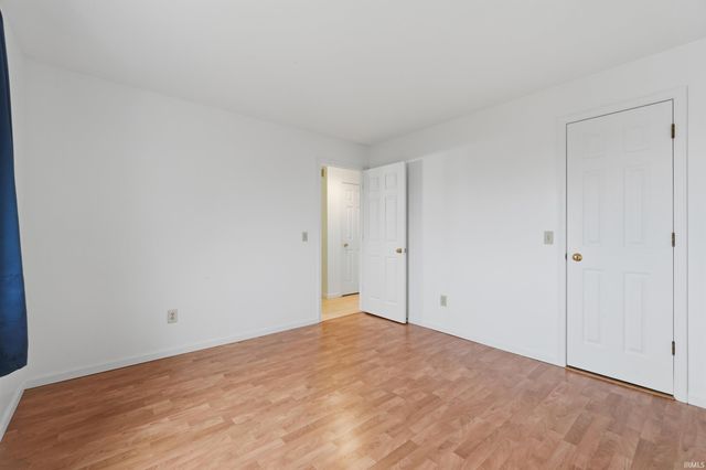 6818 Hunters Glen Drive, Fort Wayne, IN 46835