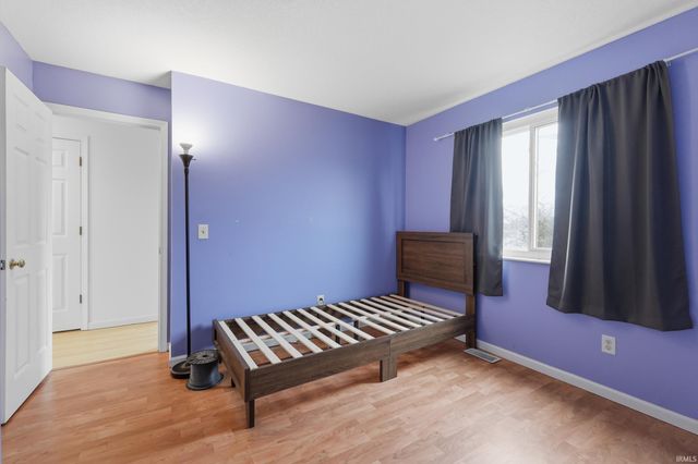 6818 Hunters Glen Drive, Fort Wayne, IN 46835