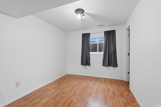 6818 Hunters Glen Drive, Fort Wayne, IN 46835