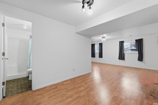 6818 Hunters Glen Drive, Fort Wayne, IN 46835