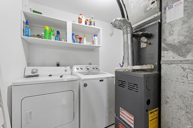 6818 Hunters Glen Drive, Fort Wayne, IN 46835