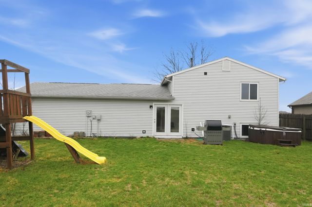 6818 Hunters Glen Drive, Fort Wayne, IN 46835