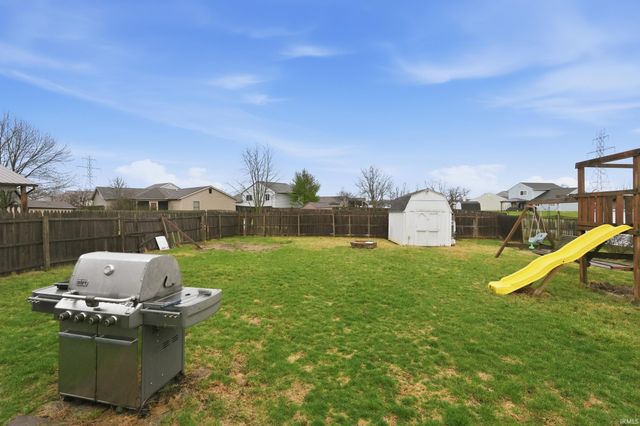 6818 Hunters Glen Drive, Fort Wayne, IN 46835