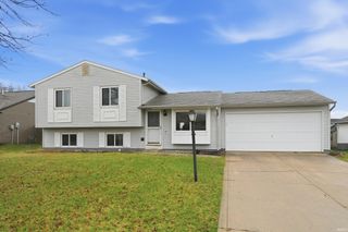 6818 Hunters Glen Drive, Fort Wayne, IN 46835