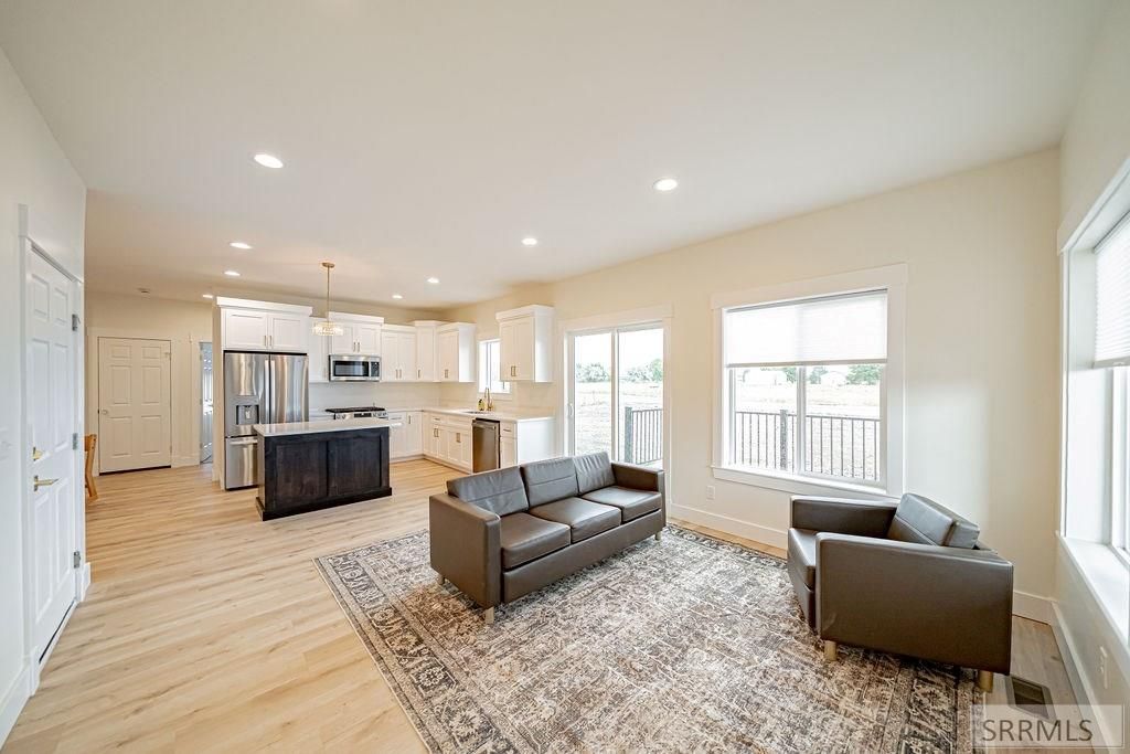 Image 38 of property listing at 3811 E 228 N, Rigby, ID 83442