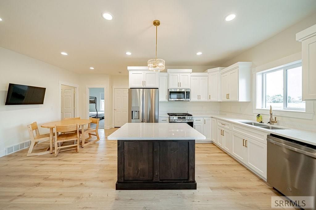 Image 39 of property listing at 3811 E 228 N, Rigby, ID 83442