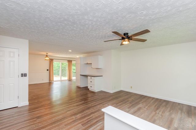20 Timberwood Lane, Springboro, OH 45066